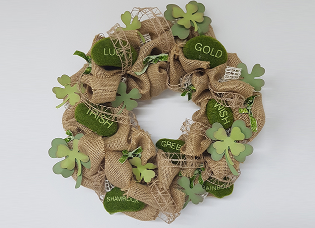 Give your home a cheerful St Patrick’s Day touch with this traditional burlap door wreath. Using just a few materials and your ScanNCut machine, you’ll create this fun and festive project in no time!
