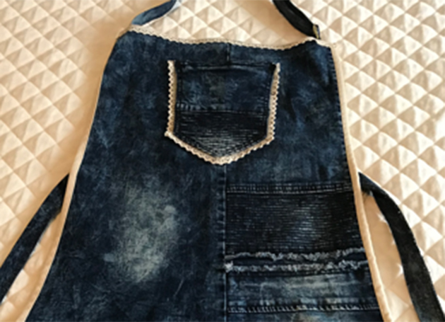 This fun, environmentally friendly sewing project will have you creating head-turning aprons out of old pairs of jeans.